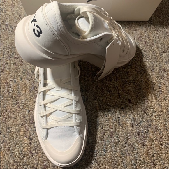 Y-3 sneakers - Picture 7 of 9